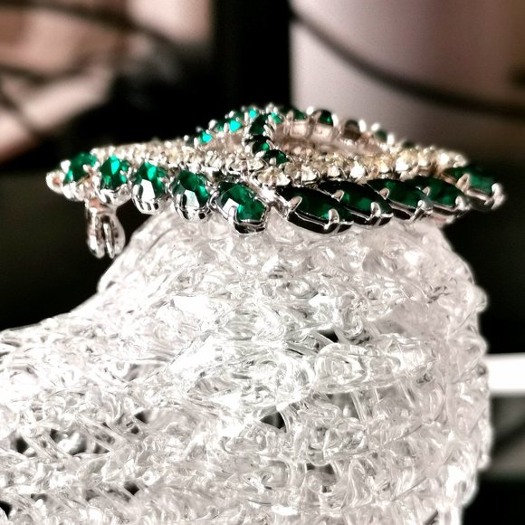 Vintage Emerald and Crystal Square Rhinestone Brooch and Earrings Set - Picture 6 of 6